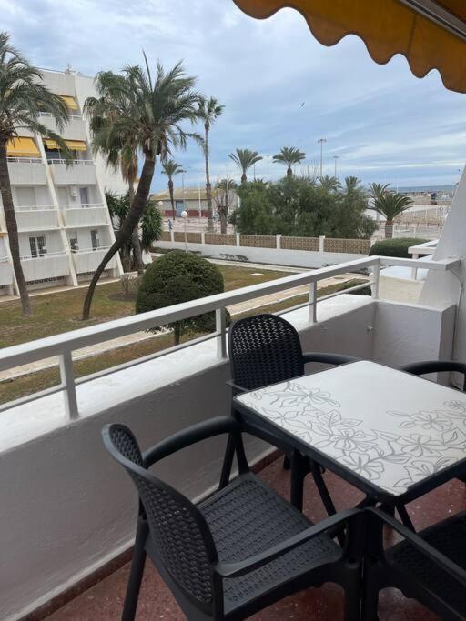 Agradable Apto A Pie De Playa Caleta de Vélez Eksteriør billede